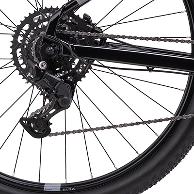 charisma-2-0-29-mat-cierna-2026-d3